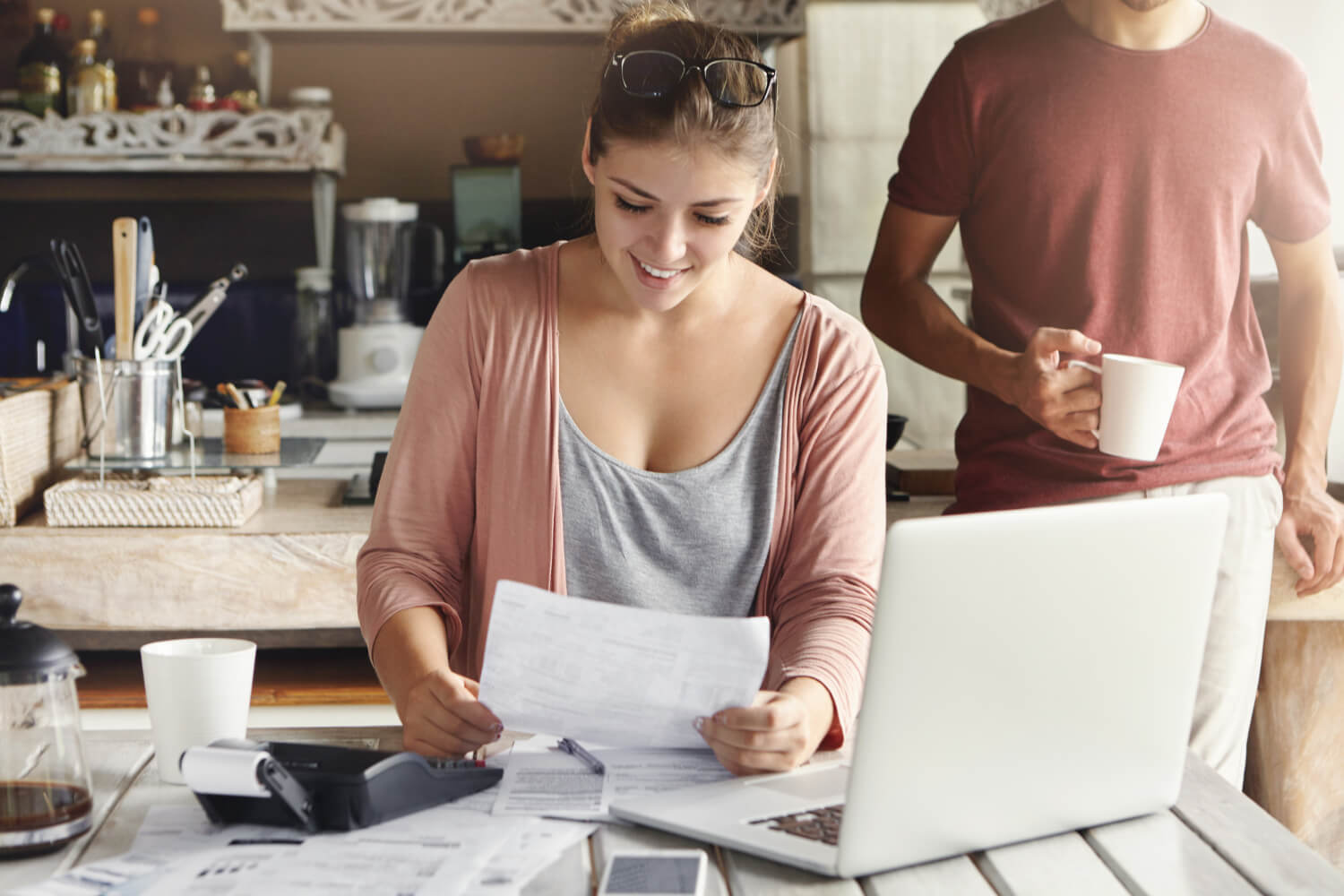 Best 8 Invoicing Solutions for Freelancers, and Business Owners